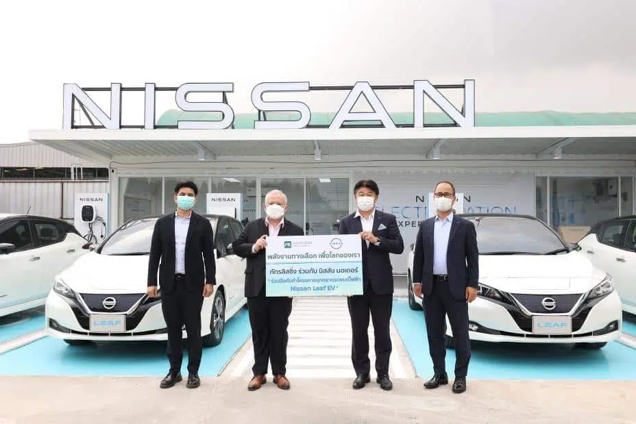 Nissan delivering Nissan LEAF to Phatra Leasing