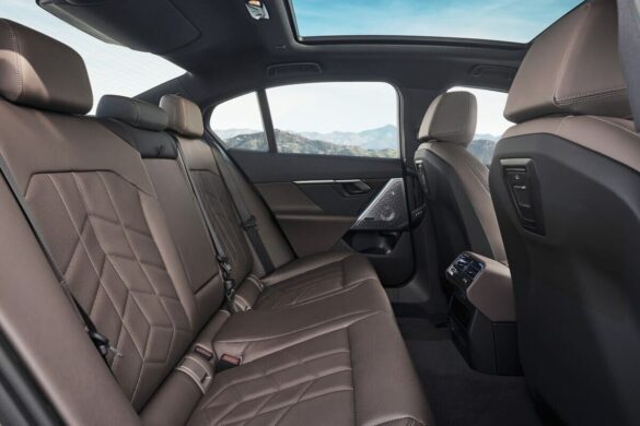 New BMW i5 Interior